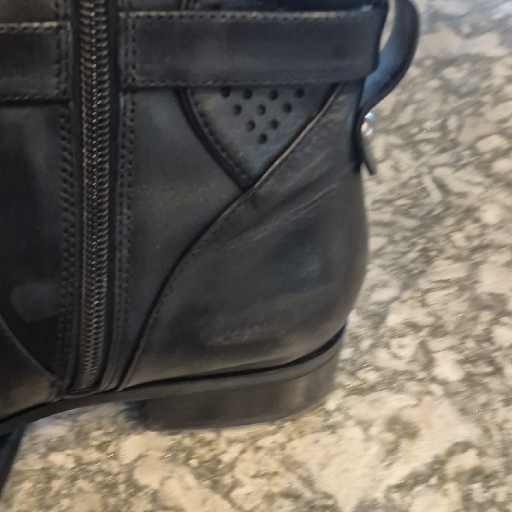 Gianni Bini Black Leather Perforated Boots - Picture 14 of 16